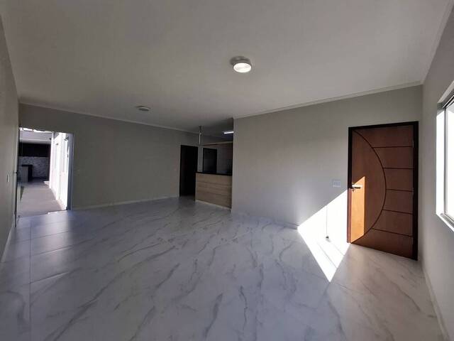 #630mure - Casa para Venda em Mogi Mirim - SP